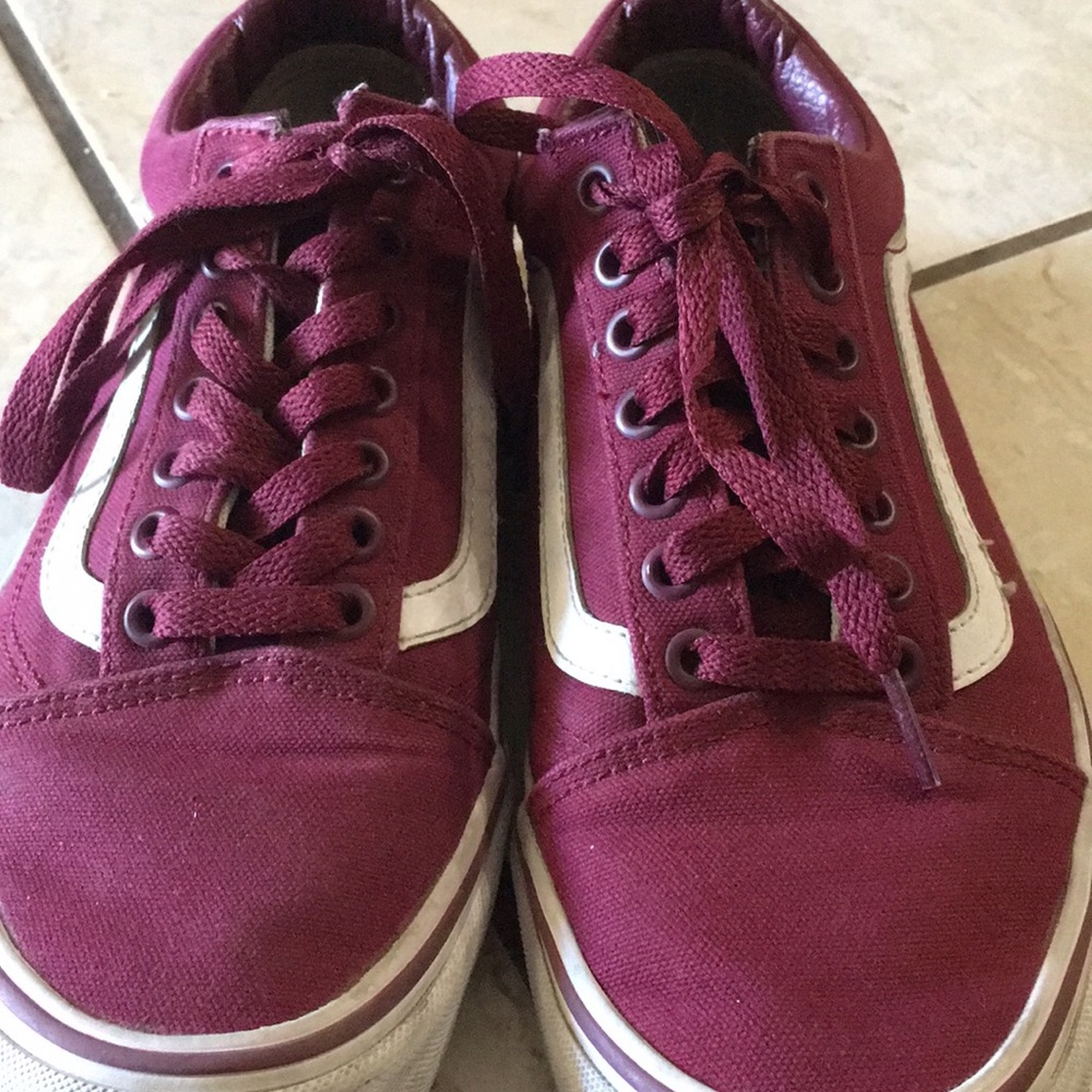 Adidas maroon shoes